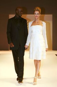 menyasszonyi ruhák Párizsból - Salon du Mariage, 2009-2010-es téli trend