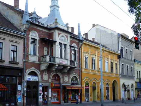 Kossuth utcán