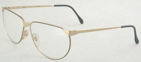 szemüveg - Revue 104