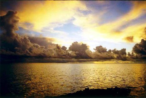 Maldiv- szigeteki naplemente