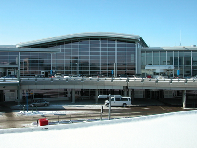 a nemzetközi repülőtér épülete