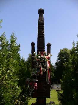 1956-os Emlékmű, a pécsi temetőben