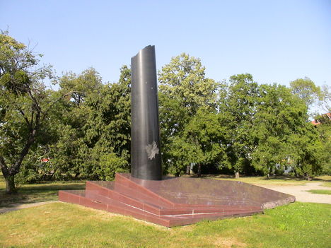 1956-os emlékmű, Pécs városában