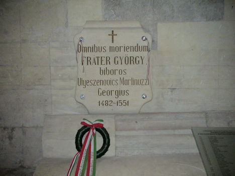 Fráter György síremléke, a gyulafehérvári Római Katólikus Székesegyházban