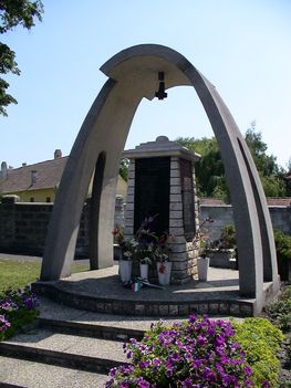 II. világháborús emlékmű Lébény községben