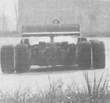 1977 Fiorano hat kerekű Ferrari tesztelése