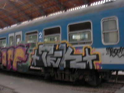 graffiti-train-budapest