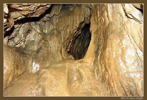 Kecskelyuk-barlang, Bükk Magyarország 3