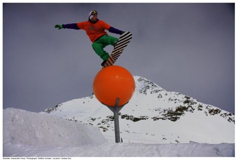 Freestyle snowboard a narancs tetején :)