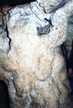 Sátorkőpusztai barlang- Magyarország