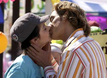 Milagros és Alejandro csókja