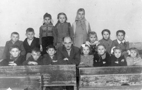 Sokorópátkai iskolai osztálykép 1953-ból