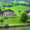 Tipikus svájci falu luzerni tó partján