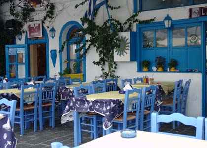 Taverna kék-fehérben