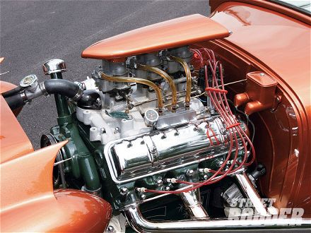 Oldsmobile Custom v8 engine