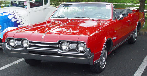 Oldsmobile Cutlass