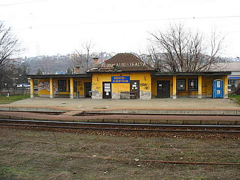 Albertfalvi vasútállomás