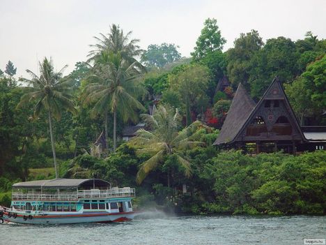 Samosir-sziget, Jáva, Indonézia