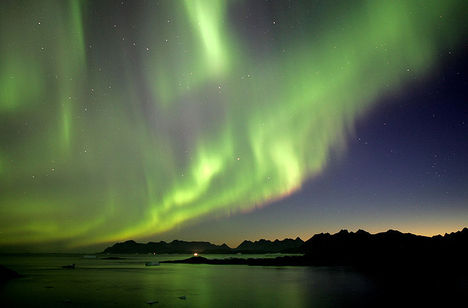 800px-Northern_Lights,_Greenland
