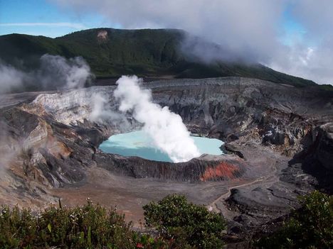 Poás Volcano Crater, Costa Rica 1