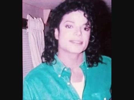 ere-michael-jackson-10669858-480-360