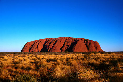 Uluru-a föld napfonat csakrájának tartják sokan ezt a hegyet