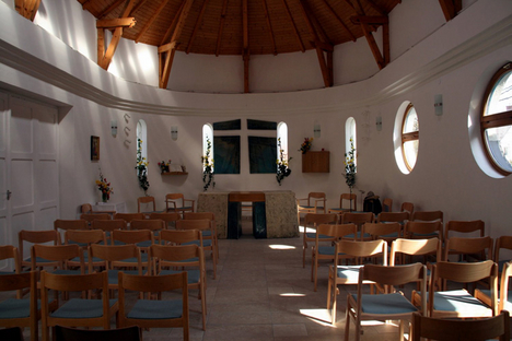 A kápolna  belső tere.