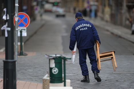 lezárta a rendőrség fél Budapestet