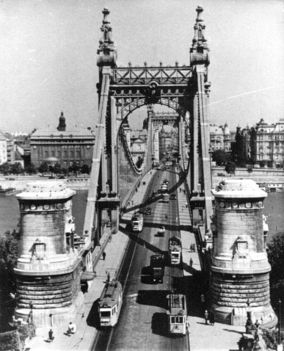 Erzsébet híd 1940- es évek