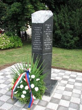 1919-es áldozatok emlékoszlopa