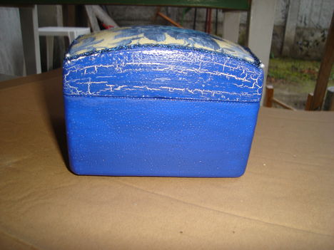 Kék hungi doboz 2