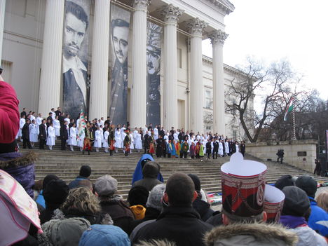 Látványos ünnepség a Nemzeti Múzeumnál 2010.március 15-n!