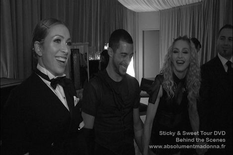 Sticky & Sweet Tour 'Behind the Scenes' (77)