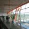 pekingi reptér át a folyosón