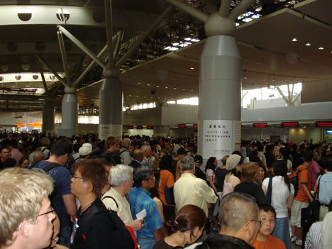pekingi reptér van kit kiszolgálni
