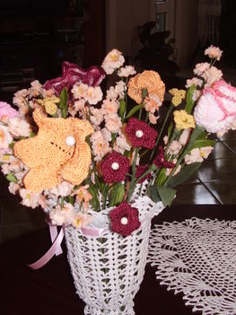 Horgolt vázába - horgolt virág