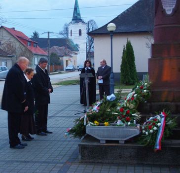 II.világháború áldozataira emlékeztek.