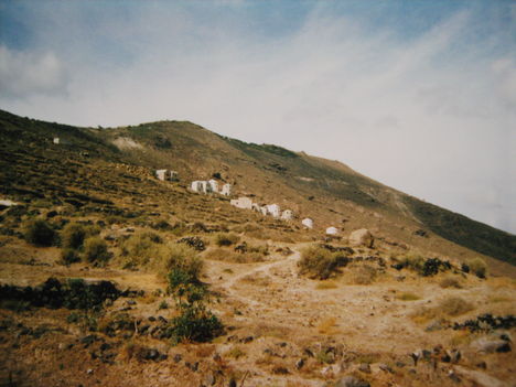 Vourvoulosi malmok, a sziget keleti oldalán, Santorini