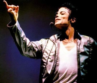 -D-3-GORGEOUS-XXXXXXXXX-michael-jackson-10457789-600-517