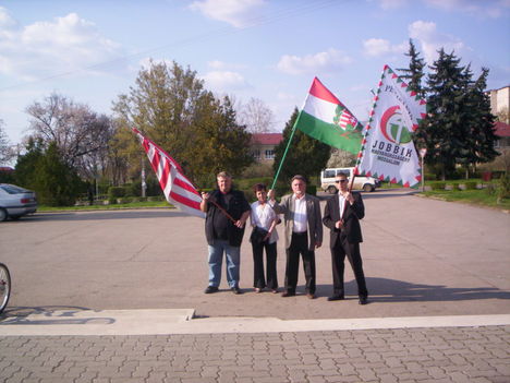 helyi Jobbikosok
