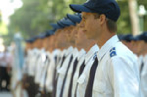 rendőravatás a Széchenyi téren