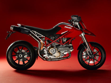 Ducati_Hypermotard_stpz