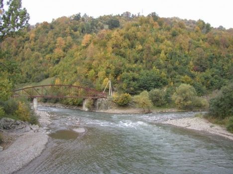 Fekete és Fehér Tisza Szőke Tiszává egyesül