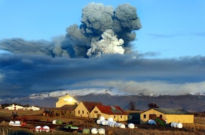 a kitört izlandi tűzhányó
