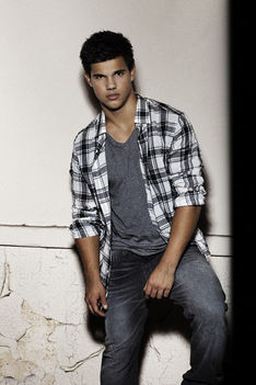 taylor-lautner-outtakes