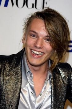 jamie campbell bower 4