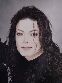 Michael-michael-jackson-10535682-1728-2304