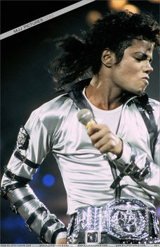 MJ-michael-jackson-10500352-781-1200