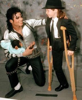 Such-a-caring-person-with-a-big-heart-michael-jackson-10456794-450-546