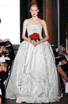 Carolina Herrera menyasszonyi ruha 2010